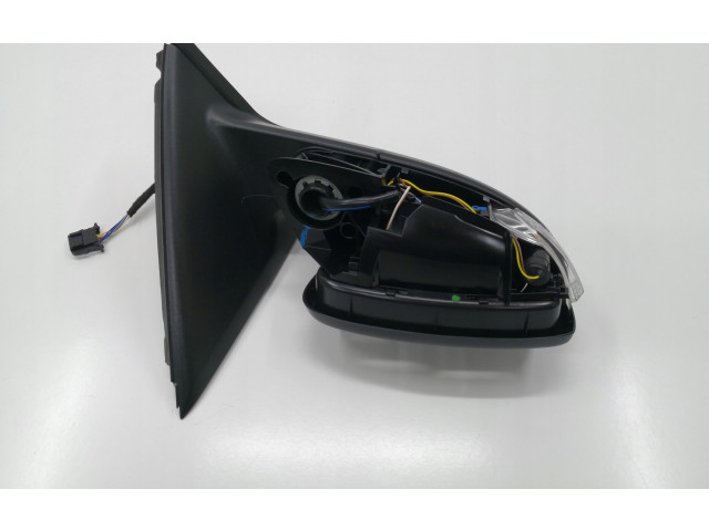 Зеркало электрическое Skoda Fabia Mk3 (NJ) 2015 - 2021 года