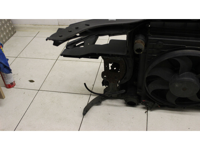 Блок управления двигателя    Volkswagen Eos