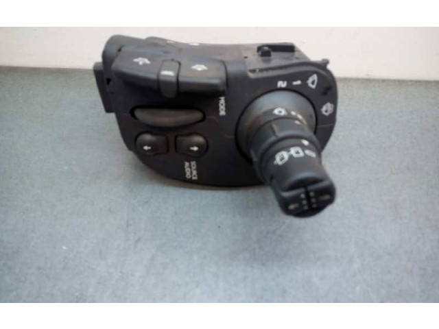 Ручка стеклоочистителей 88103009181 Renault Clio III