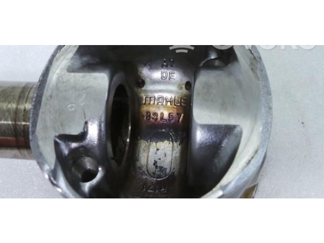 Píst 83L57   Audi Q7 4L     