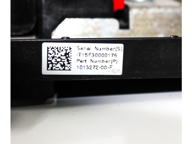   Pojistková skříňka 101327200F   Tela Model S 2015