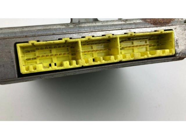 Řídící jednotka 22611AA360   Subaru Legacy 1991