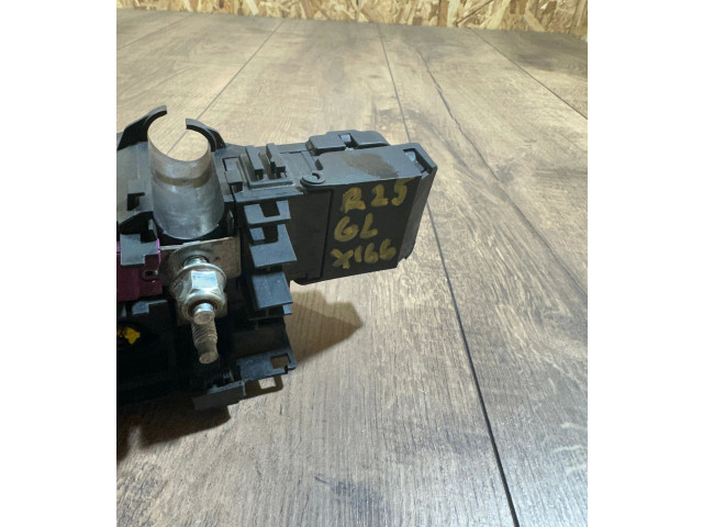 Блок предохранителей A1665402450, YAP3240211   Mercedes-Benz GL X166    