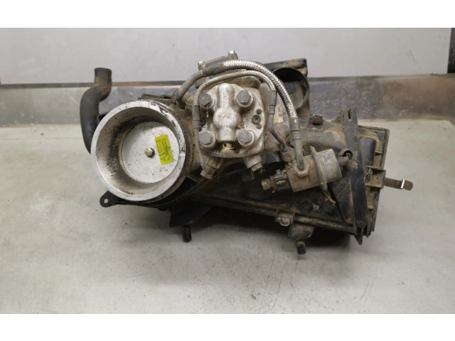 Топливная рампа 0438121070, 026133353D Audi 80 90 B3