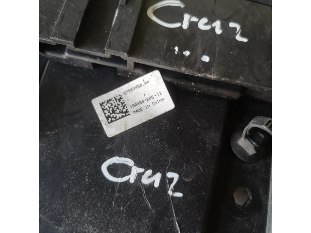 Pojistková skříňka Chevrolet Cruze 2013