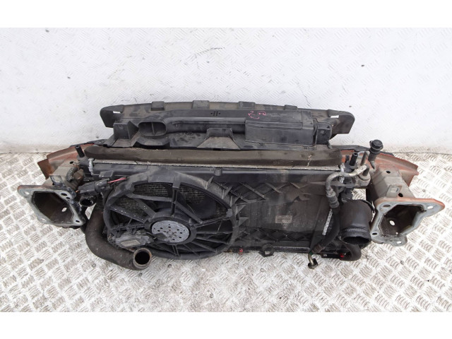 Комплект радиатора    Volvo  C30  2007 - 2010 года