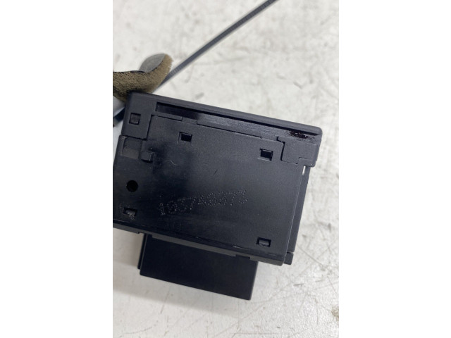 Ручка стеклоочистителей 623983 Peugeot 306