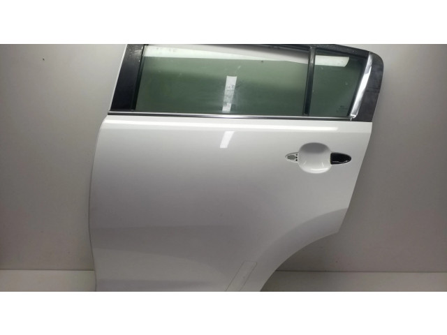 Задняя дверь