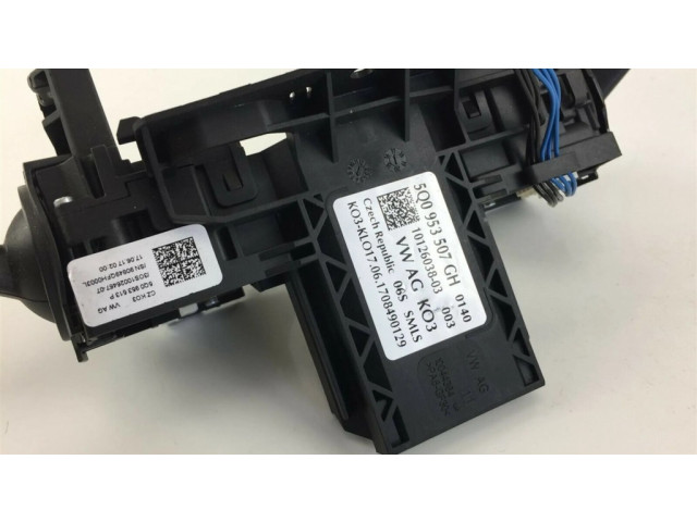 Мултифункционный включатель управления / ручка