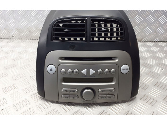 Радио/ проигрыватель CD/DVD / навигация 86180-B1161 Daihatsu Sirion