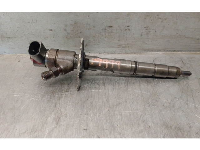 Vstřikovač 057103113C   Audi A8 S8 D3 4E    ASE 