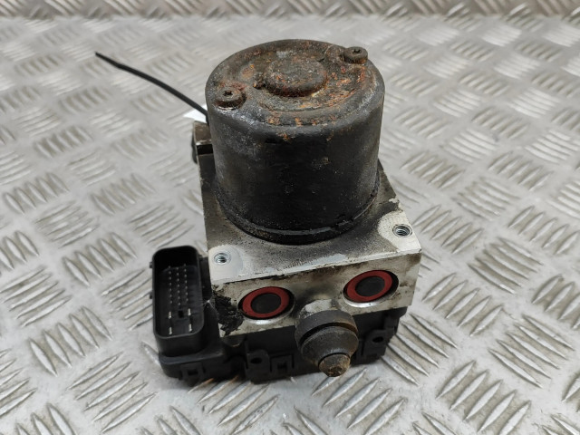 Блок АБС MR510739, 04500186 Mitsubishi Galant 1997-2003 года