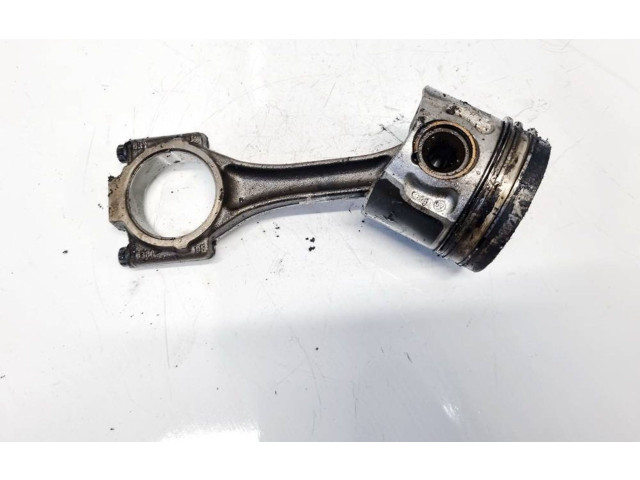 Поршень с шатуном Skoda Octavia Mk2 (1Z)