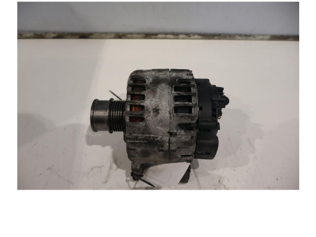 Генератор 04C903023K Skoda Octavia Mk3 (5E)