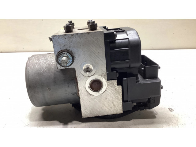 Блок АБС 11000031300, 47660VK310 Mitsubishi L200 1996-2006 года