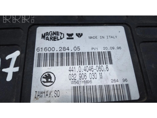 Řídící jednotka 6160028405, 032906030M   Volkswagen Golf III 1995