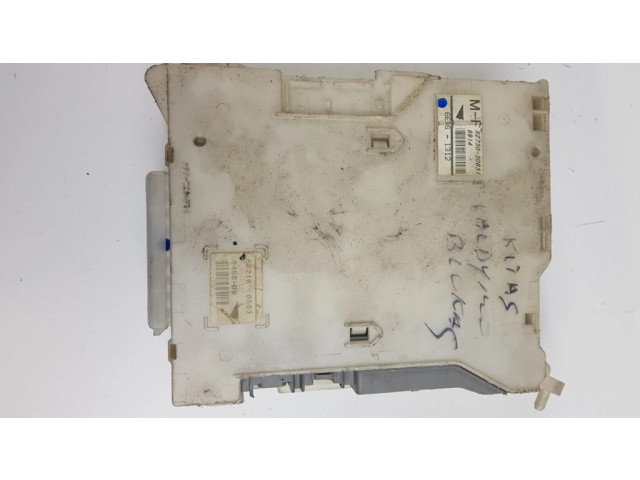 Pojistková skříňka 8273030631 Lexus GS 300 350 430 450H 2006