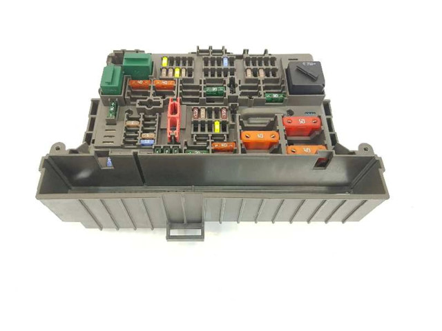 Pojistková skříňka 61149119445 BMW X1 E84 2011