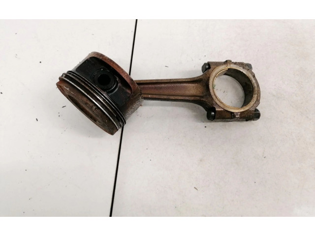 Поршень с шатуном Peugeot 406