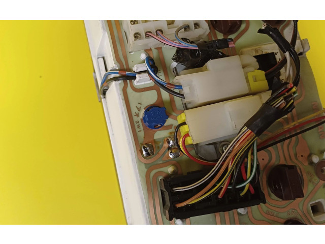 Панель приборов Nissan Pathfinder WD21