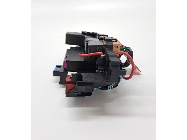 Блок предохранителей 8K1937503 Audi Q5 SQ5