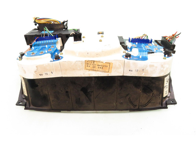 Панель приборов 4428546, 4439642   Saab 9000 CD       