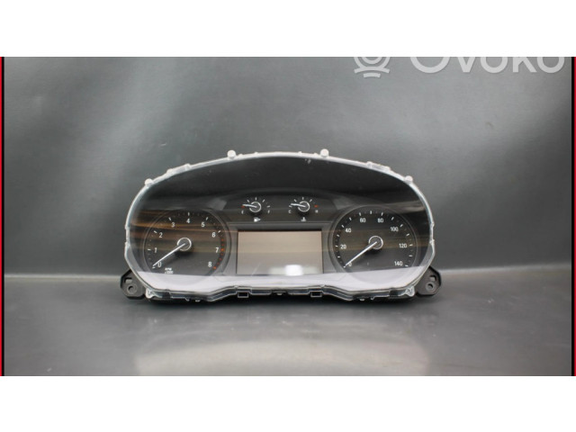 Přístrojová deska Buick Encore I 2016 42518704