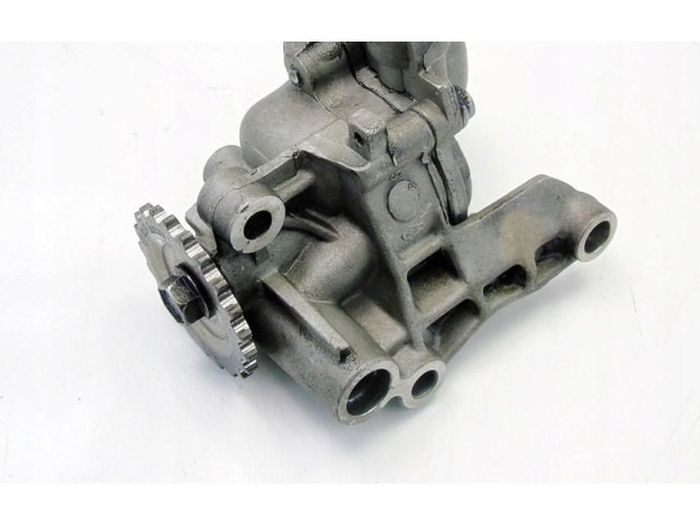 Масляный насос   045115105C  Skoda Fabia Mk3 (NJ) 