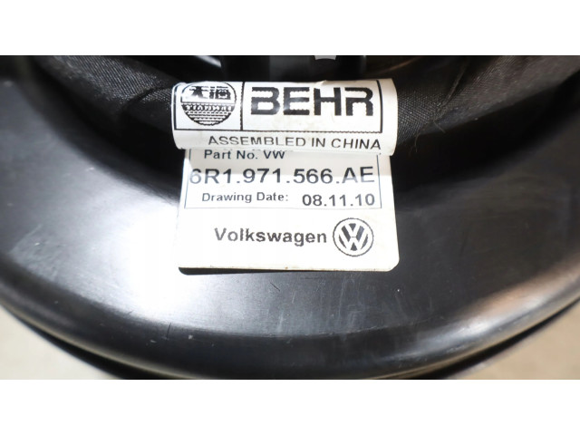 Вентилятор печки       Skoda Rapid (NH)