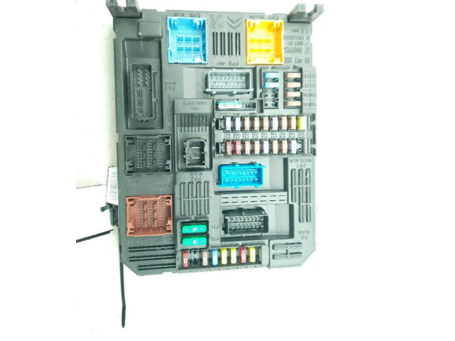 Блок управления 9832880280 Opel Combo E