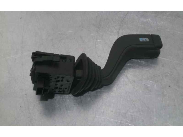 Ручка стеклоочистителей 09185413 Opel Combo C