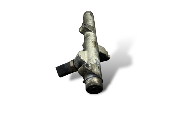 Vstřikovací lišta 059130089D, 001115L2 Audi A8 S8 D3 4E ASB