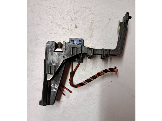 Блок предохранителей  8E0937503   Audi A6 S6 C6 4F    