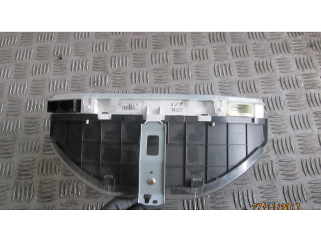 Панель приборов CB 84A Mazda Premacy