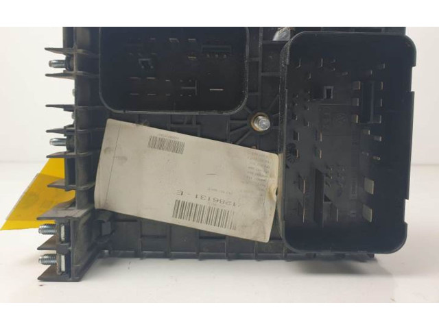 Блок предохранителей 1K0937800D, 1K0937814 Volkswagen Caddy