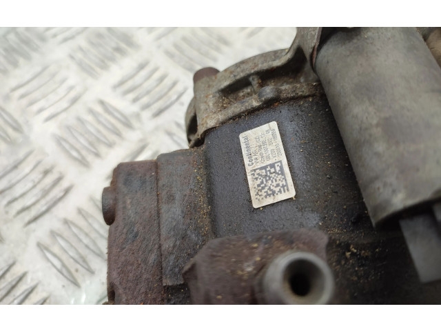 Топливный насос