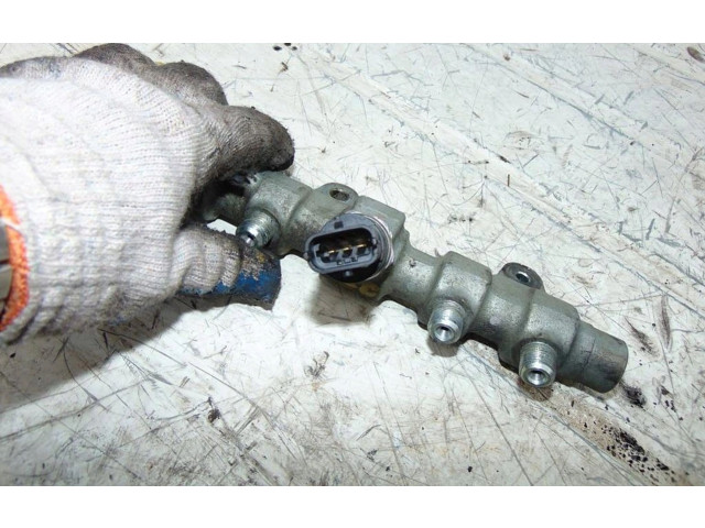 Топливная рампа 0445214012 Fiat Marea