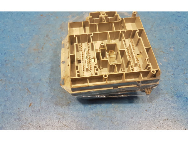 Рулевая рейка  Ящик предохранителей (комплект) 51742419, 51742419   Alfa Romeo GTV  -  года