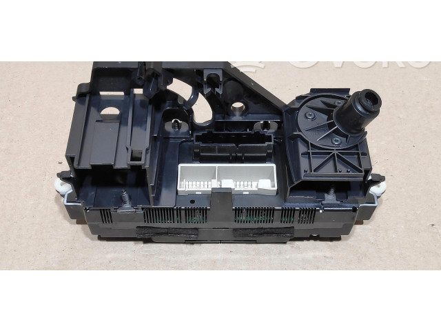 Блок управления климат-контролем    Volkswagen Jetta USA