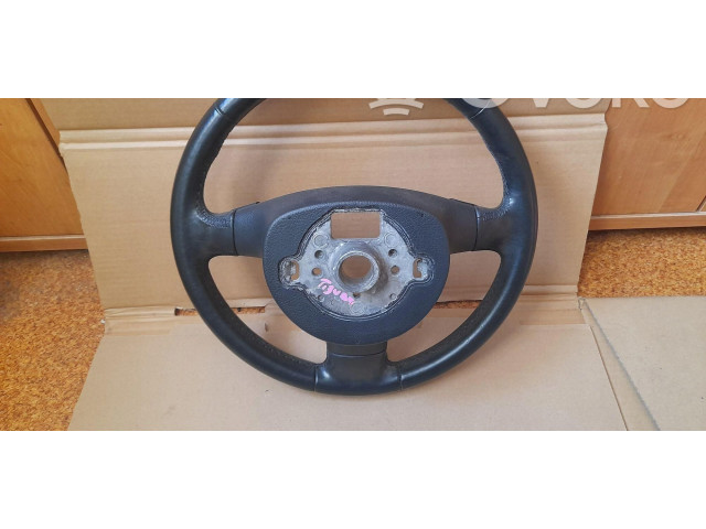 Volant Volkswagen Tiguan 2011 wefhtyrt