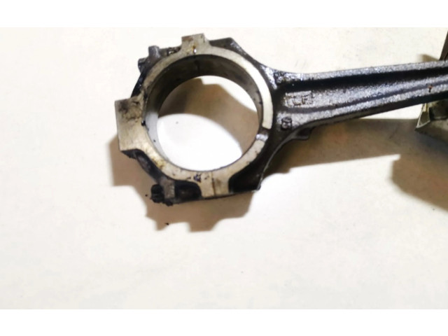  Поршень с шатуном    Ford Galaxy для бензинового двигателя 2.0