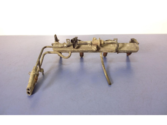 Vstřikovací lišta Suzuki Liana RH416