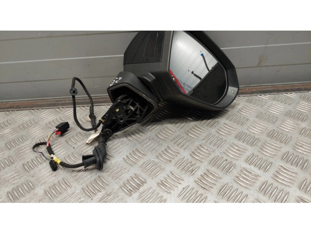 Зеркало электрическое правое Audi Q3 F3 2018- года