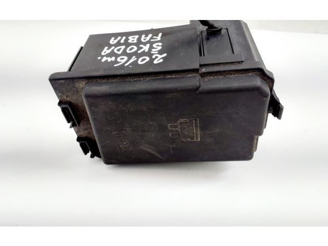 Блок предохранителей  6C0907361D, 6C0937132C   Skoda Fabia Mk3 (NJ)    