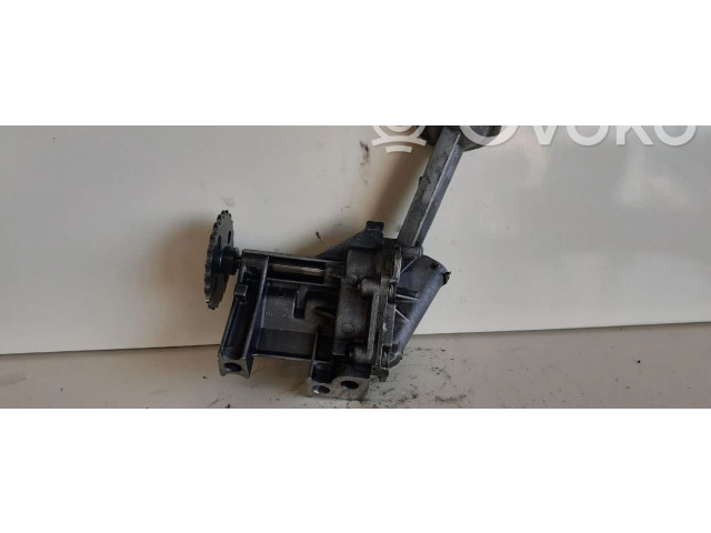 Масляный насос 7700600532 Renault Clio II