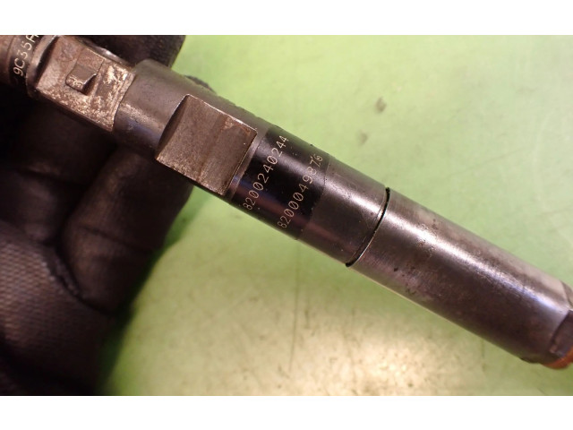 Vstřikovač Nissan Almera N16