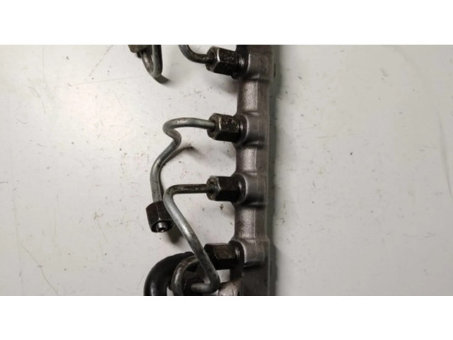 Vstřikovač 03L089N   Volkswagen PASSAT B7  pro naftový motor 2.0  