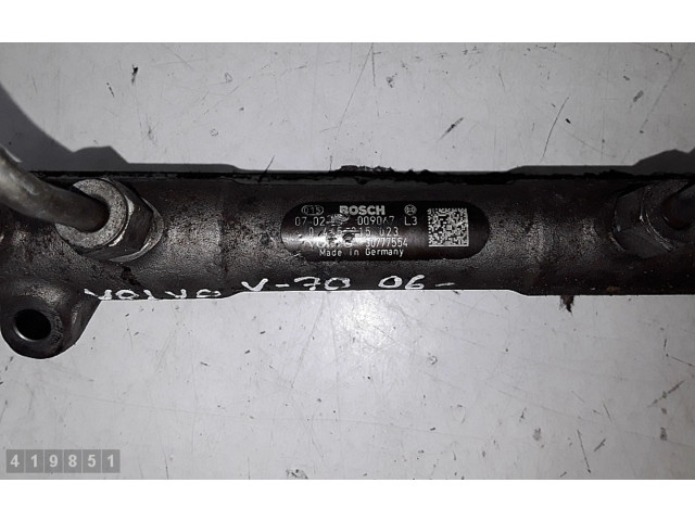 Топливная рампа 0445215023   Volvo V70  