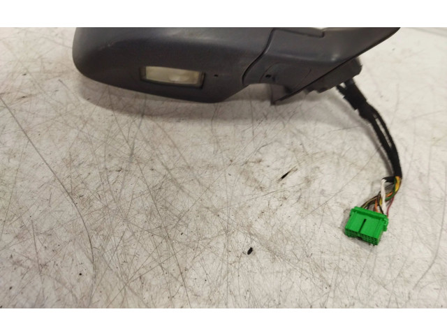 Зеркало электрическое        Volvo V70  2000 - 2004 года   