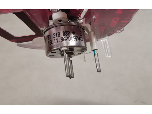 Панель приборов 91218032   Audi A6 S6 C4 4A       